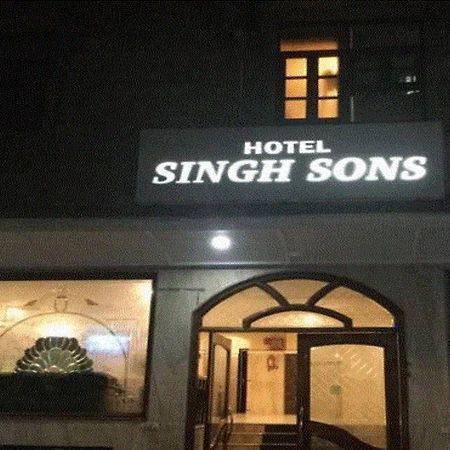 Treebo Trend Singh Sons Karol Bagh Hotel Nova Deli Exterior foto
