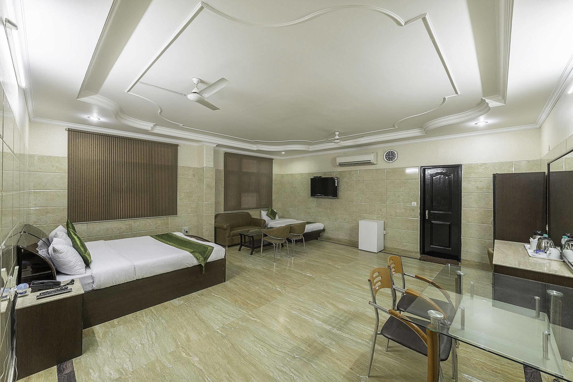 Treebo Trend Singh Sons Karol Bagh Hotel Nova Deli Exterior foto